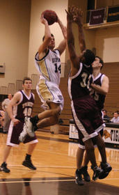 Drew Wills vs Trinity BG Jan 2009.jpg